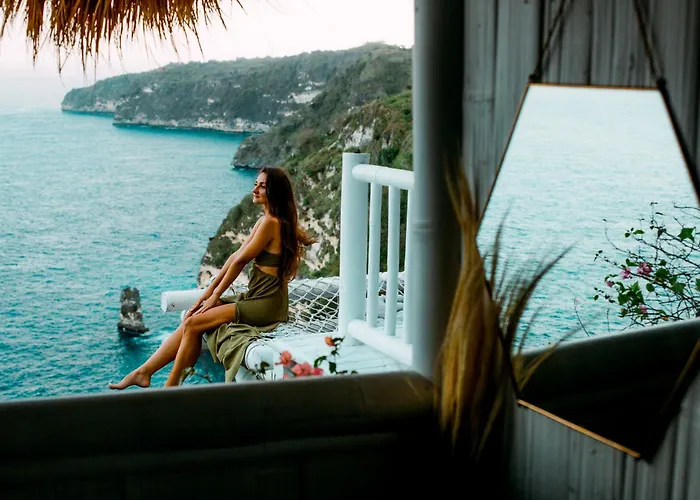 Tropical Glamping Nusa Penida Diamond Beach - Cliff Side Edge