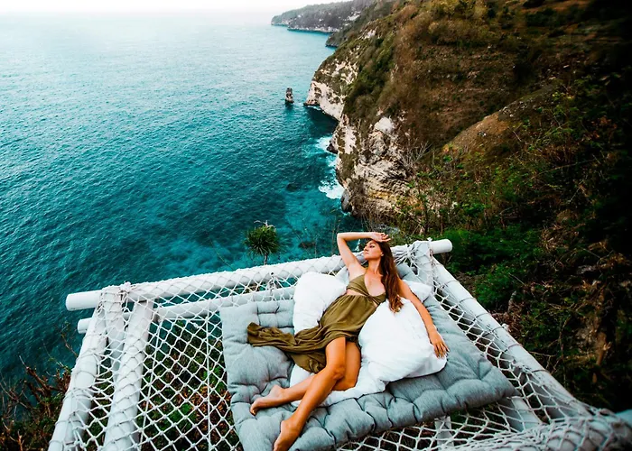 Tropical Glamping Nusa Penida Diamond Beach - Cliff Side Edge